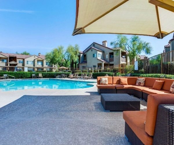 CozySuites TPC Scottsdale Parking Pool – Scottsdale, Arizona