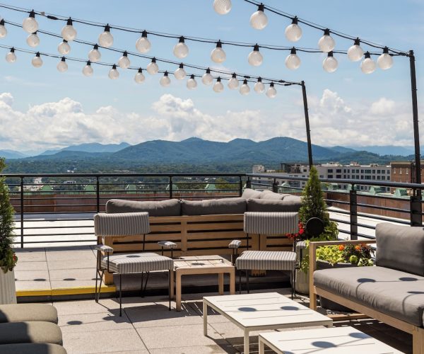 Flat Iron Hotel – Asheville, North Carolina