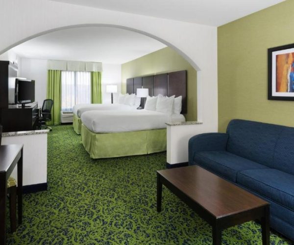 Holiday Inn Express and Suites Stroudsburg-Poconos, an IHG Hotel – Stroudsburg, Pennsylvania