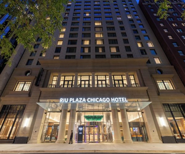 Hotel Riu Plaza Chicago – Chicago, Illinois