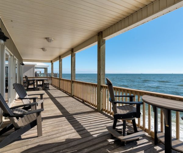 Keywester – Beachfront! Pet Friendly! Sit On The Back Deck And Listen To The Waves Crash. 4 Bedroom Home by RedAwning – Dauphin Island, Alabama