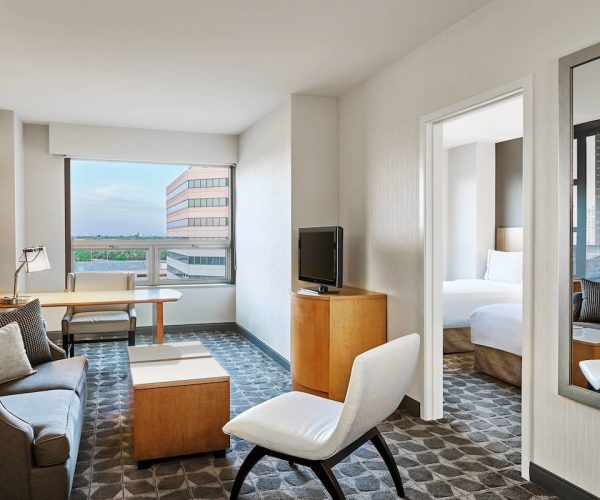 Renaissance Chicago O’Hare Suites Hotel – Chicago, Illinois