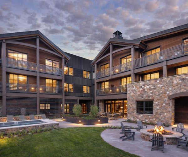 Rusty Parrot Lodge and Spa – Jackson, Wyoming