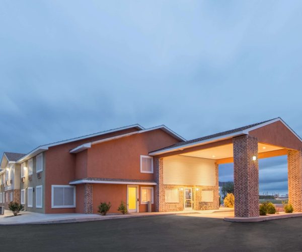 Super 8 by Wyndham Portales – Portales, New Mexico