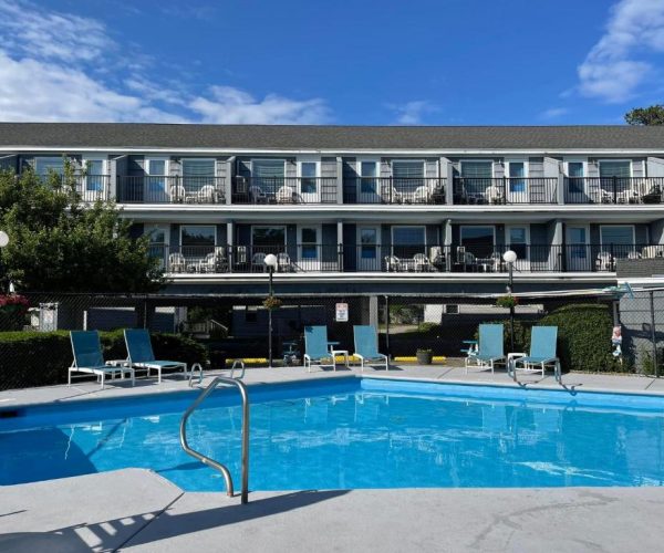 The Grand Beach Inn – Old Orchard Beach, Maine