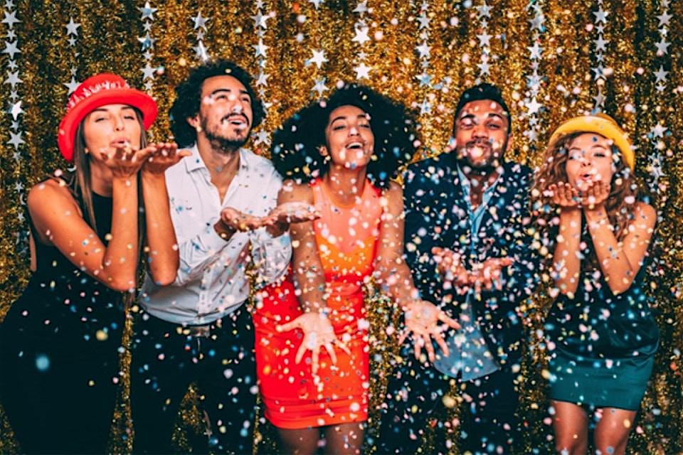 SINGLES NEW YEAR’S EVE BASH ( Colton House Hotel) – Austin, TX