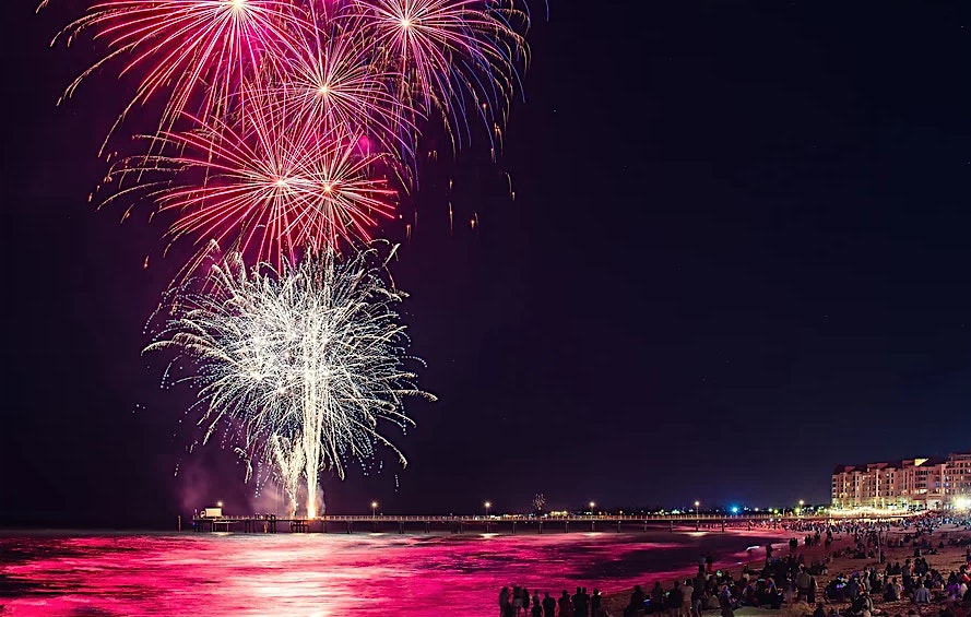 New Years Eve Beach Bonfire and Fireworks – Daytona Beach, FL