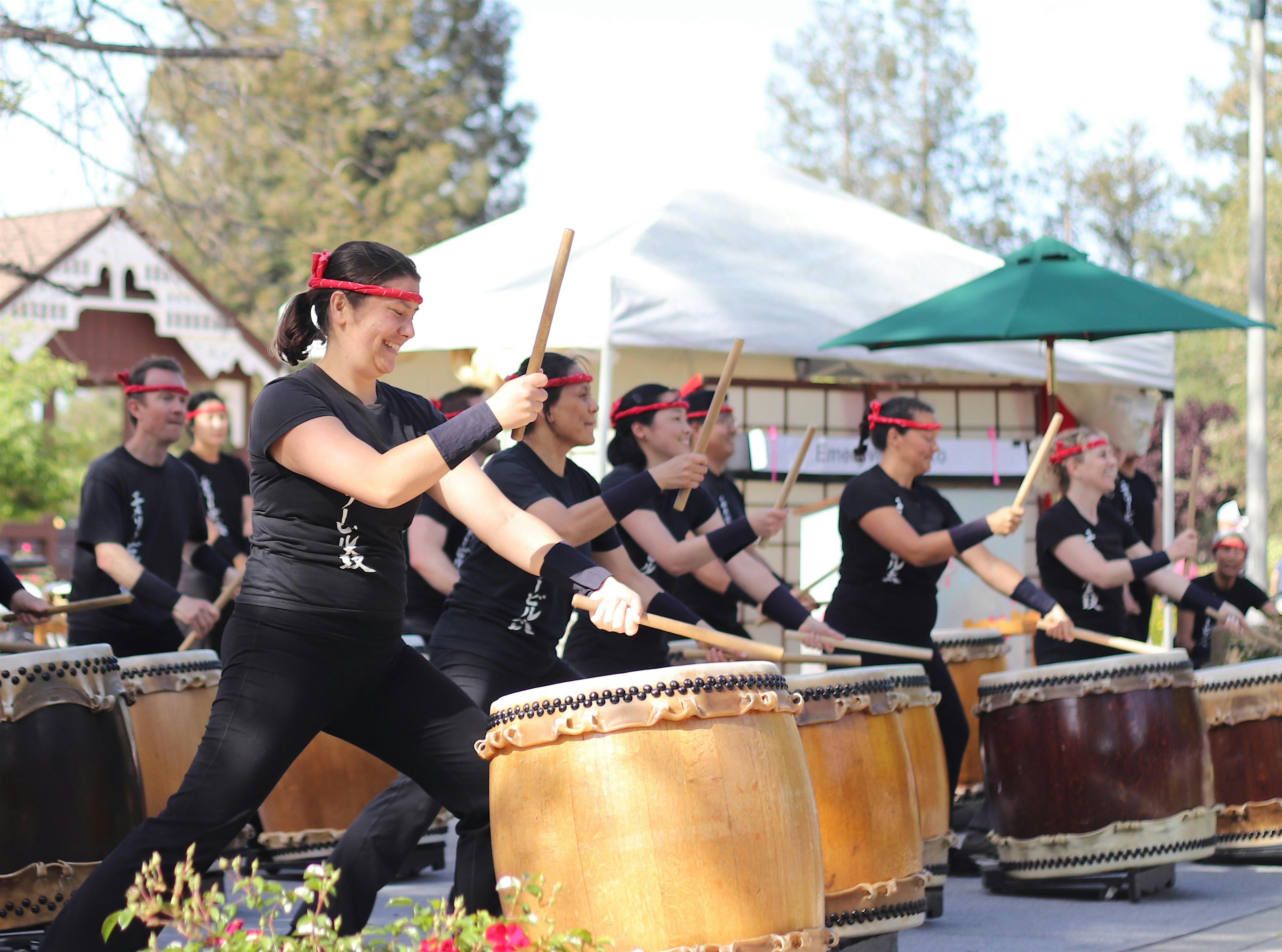 Intro to Taiko: The Art of Traditional Japanese Drumming (song: Isami Goma) – Oakland, CA