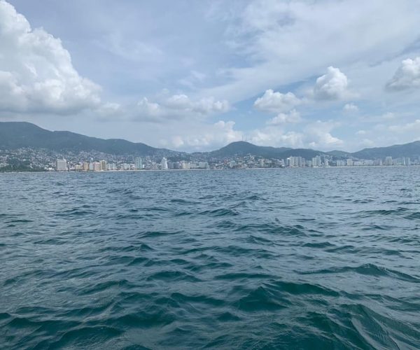 Acapulco: Acarey Catamaran Cruise with Party – Chihuahua (State), Mexico