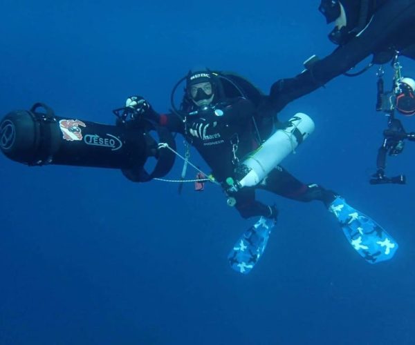 Aci Castello: Underwater Scooter Diving Tour – Sicily, Italy