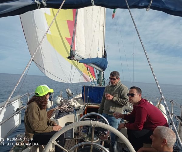 Aci Trezza: 3-Hour Coastal Boat Tour with Drinks and Snacks – Sicily, Italy