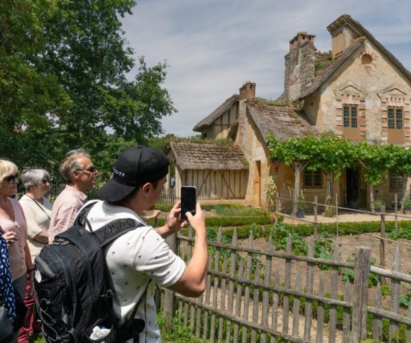 Afternoon in the Petit Trianon & Estate of Marie Antoinette – Ile-de-France, France