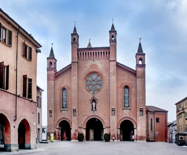 Alba Truffle Fair: Skip-the-Line Entrance and Private Tour – Piedmont, Italy