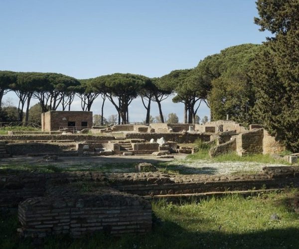 Ancient Ostia, the other Pompeii: tour with local guide – Pompei, Italy