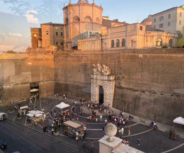 Aperitif next to the Vatican – Lazio, Italy