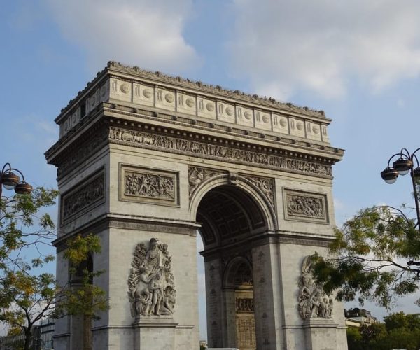 Arc de Triomphe : Private guided tour with “ticket included” – Ile-de-France, France