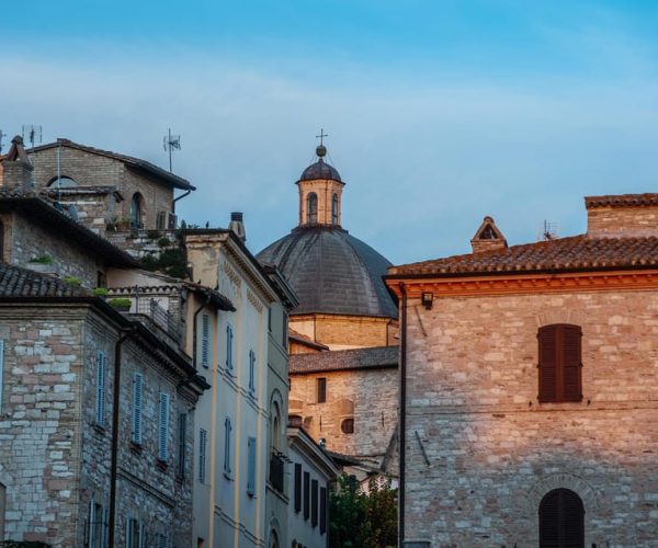 Assisi: Walking Tour with St. Francis Basilica Visit – Umbria, Italy