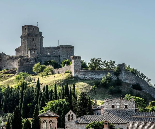 Assisi by driver and guide. Panoramic and Historical tour – Umbria, Italy