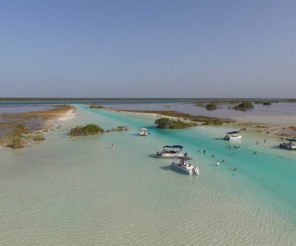 Bacalar: Pontoon Boat Tour on Bacalar Lagoon – Quintana Roo, Mexico