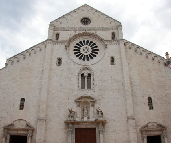 Bari: Guided Walking Tour – Apulia, Italy