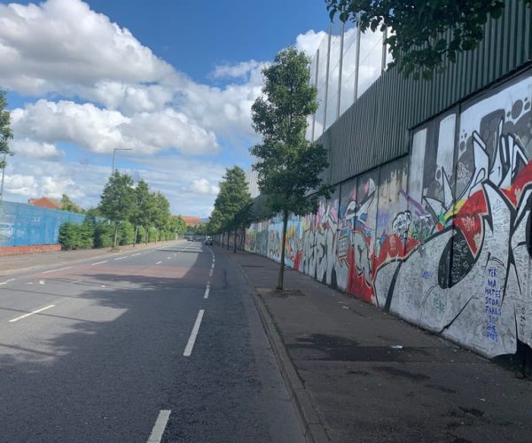 Belfast political mural and peace wall taxi tour. – Belfast, United Kingdom