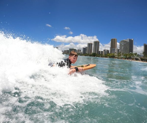 Bodyboard lesson in Waikiki, Two Students to One Instructor – Honolulu, Hawaii