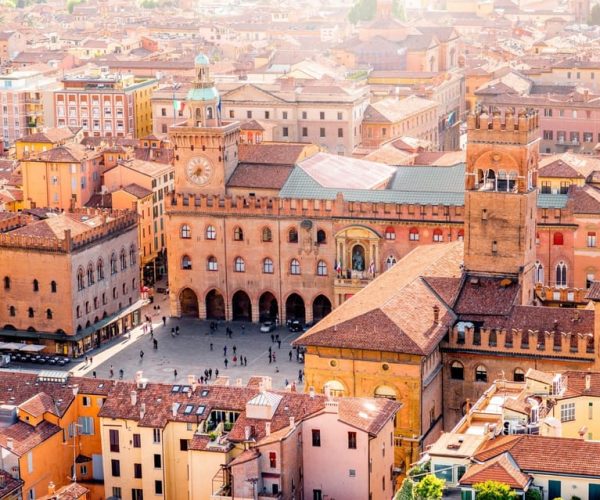 Bologna: City Exploration Game and Tour – Emilia-Romagna, Italy