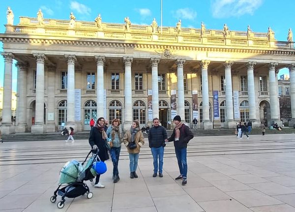 Bordeaux: Historic Center Walking Tour and Candy Tastings – Nouvelle-Aquitaine, France