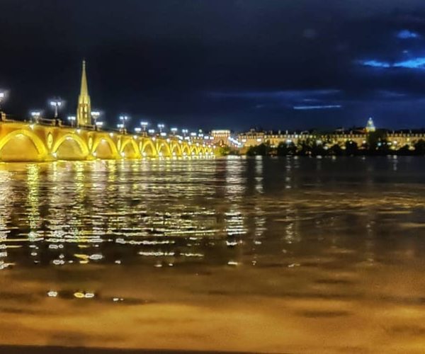 Bordeaux: Nighttime Highlights Walking Tour – Nouvelle-Aquitaine, France