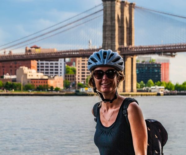 Brooklyn: 2-Hour Manhattan & Brooklyn Bridges Bike Tour – New York City, New York