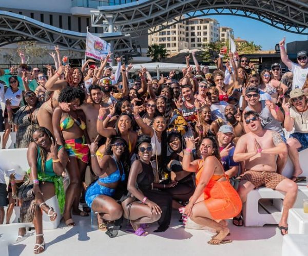 Cabo San Lucas: Adults-Only Boat Party with Drinks & Live DJ – Cabo San Lucas, Mexico