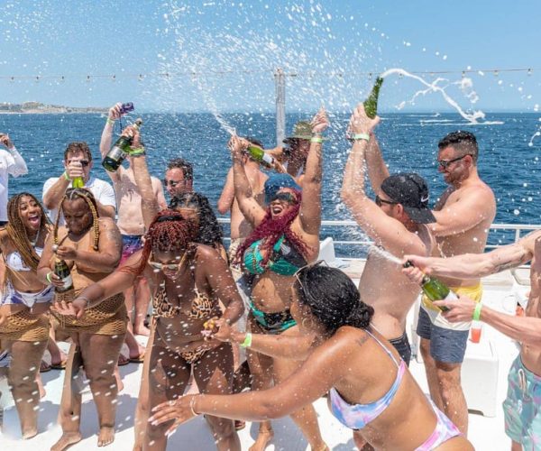 Cabo San Lucas: Hip Hop Boat Party with Unlimited Drinks – Cabo San Lucas, Mexico