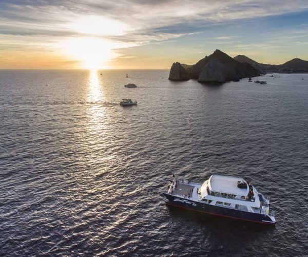 Cabo San Lucas: Sunset Dinner Cruise – Cabo San Lucas, Mexico