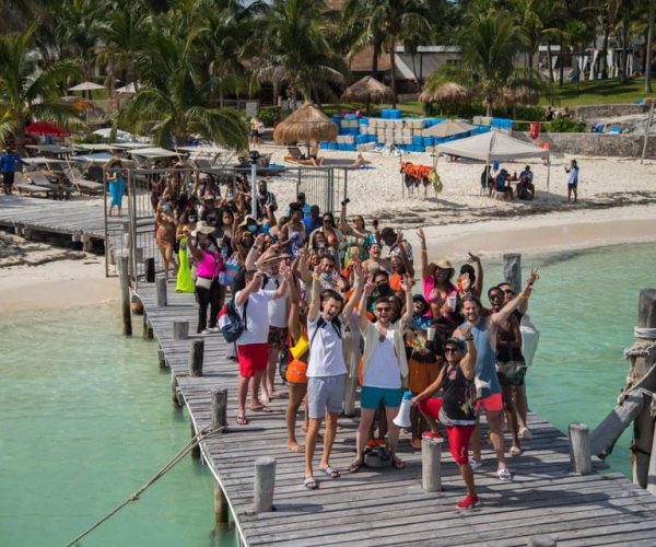 Cancun: Hip Hop Sessions Party Boat Cruise – Cancun, Mexico