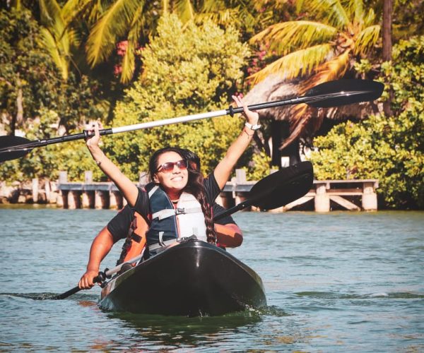 Cancun: Sunset Kayak Experience in the Mangroves – Cancun, Mexico