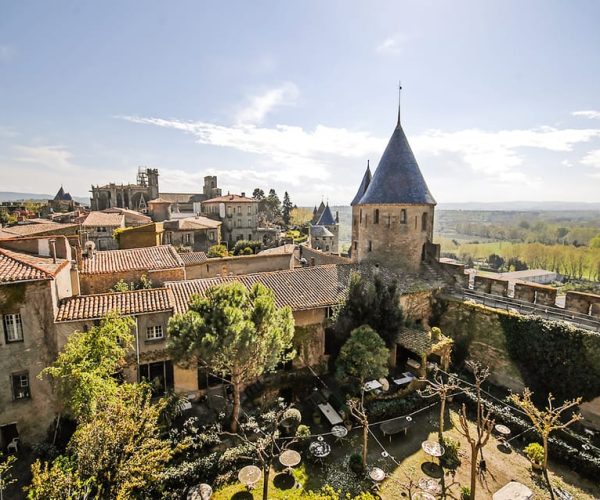 Carcassonne: Castle and Ramparts Entry Ticket – Occitanie, France