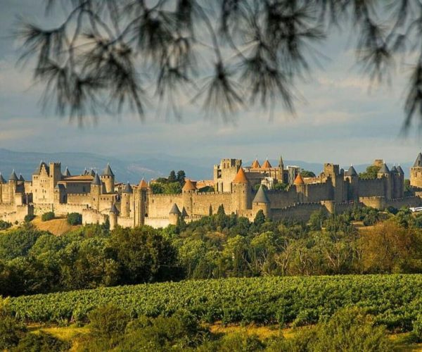 Carcassonne: Photoshoot Experience – Occitanie, France