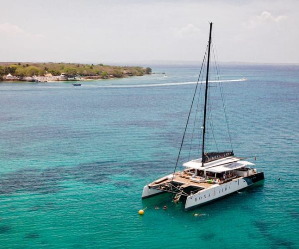 Cartagena: Rosario Islands Catamaran with Lunch and Snorkel – Cartagena, Colombia