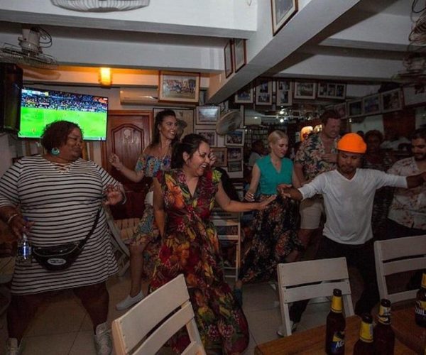 Cartagena: Salsa Dancing Tour at Famous Local Bars – Cartagena, Colombia