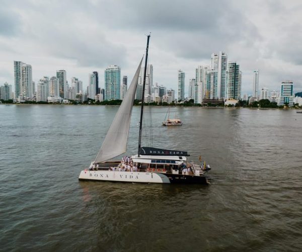 Cartagena de Indias: 2-Hour Sunset Cruise – Cartagena, Colombia