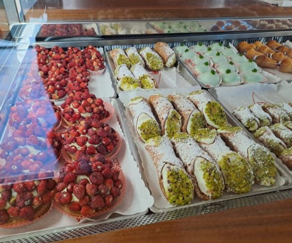 Catania: Street Food Guided Walking Tour – Catania, Italy