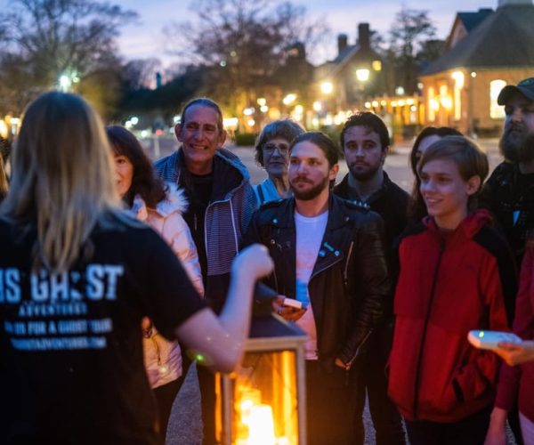 Chicago: Ghosts & Hauntings of the Windy City Walking Tour – Chicago, Illinois