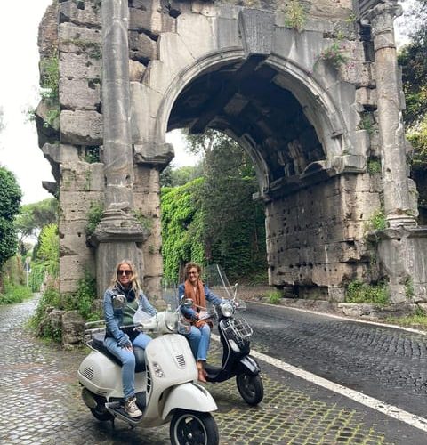 (Copy of) Fantastic vespa tour with driver in Rome – Rome, Italy