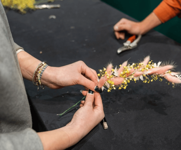 Create Dried Flower Crown Workshop In Paris, France – Paris, France