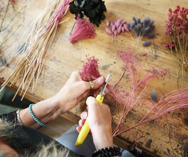 Create Your Dried Flower Wreath Workshop In Paris – Paris, France