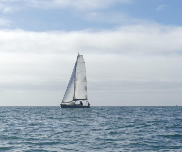 Croisière soirée apéro à l’entrée du Golfe du Morbihan – Brittany, France