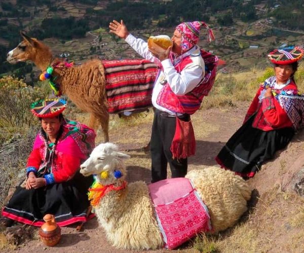 Cusco: Alpaca Therapy + Healing with Clay – Lunch – Private – Cusco, Peru