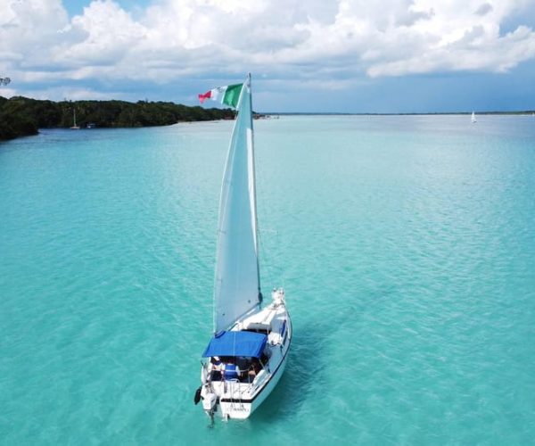 Descubre Bacalar: Canal pirata, isla pájaros y cenotes. – Quintana Roo, Mexico