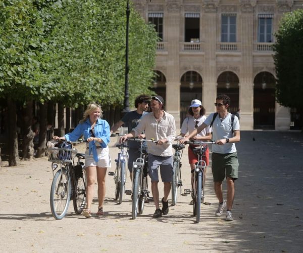 Discover Paris by bike – Paris, France