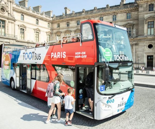 Disneyland Paris: Bus Sightseeing Tour in Paris – Paris, France